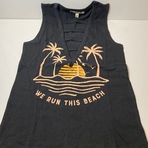 Sleeveless v-neck top NWT!